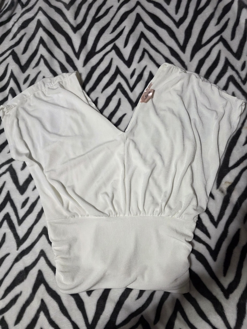 Willow White V-Neck Short Sleeve Blouse